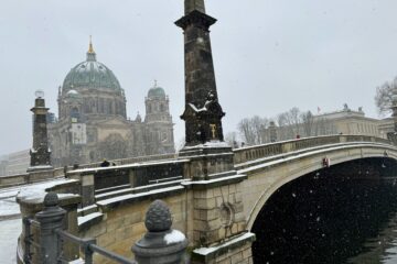 Bridge in Berlin in snow
